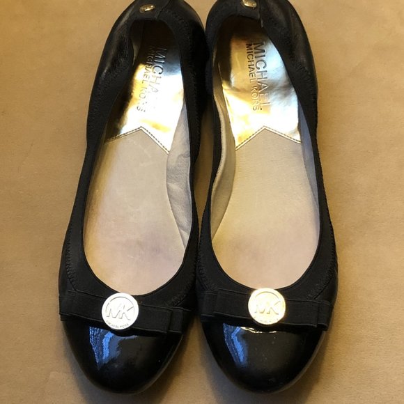 Michael Kors Shoes - Michael Kors MK Signature